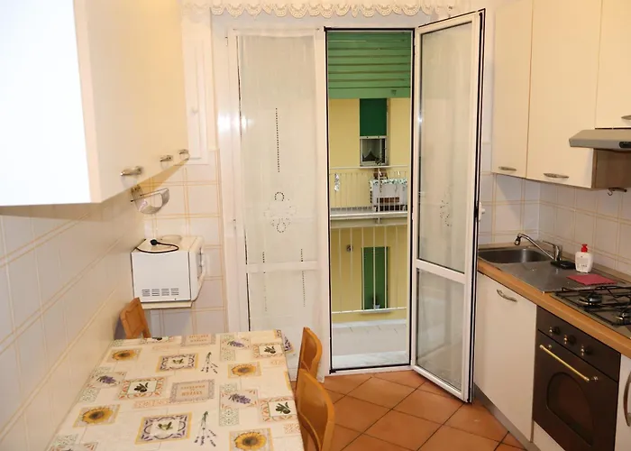 Airport شقة جنوة