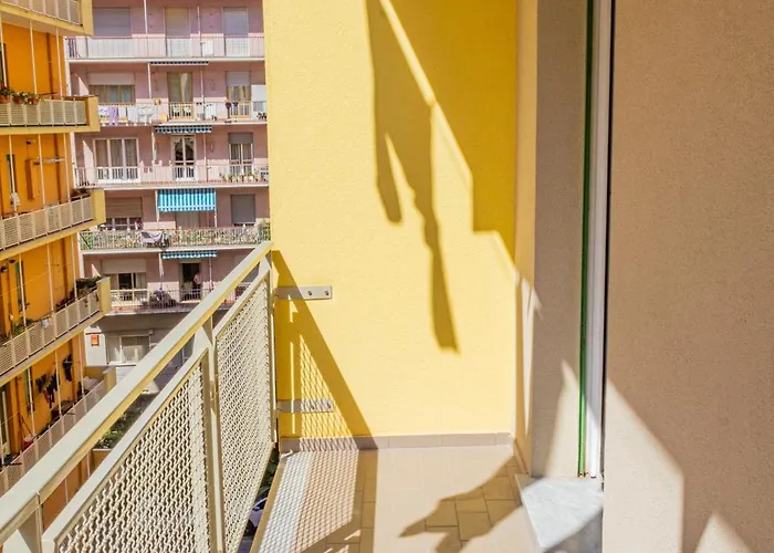 Airport شقة جنوة